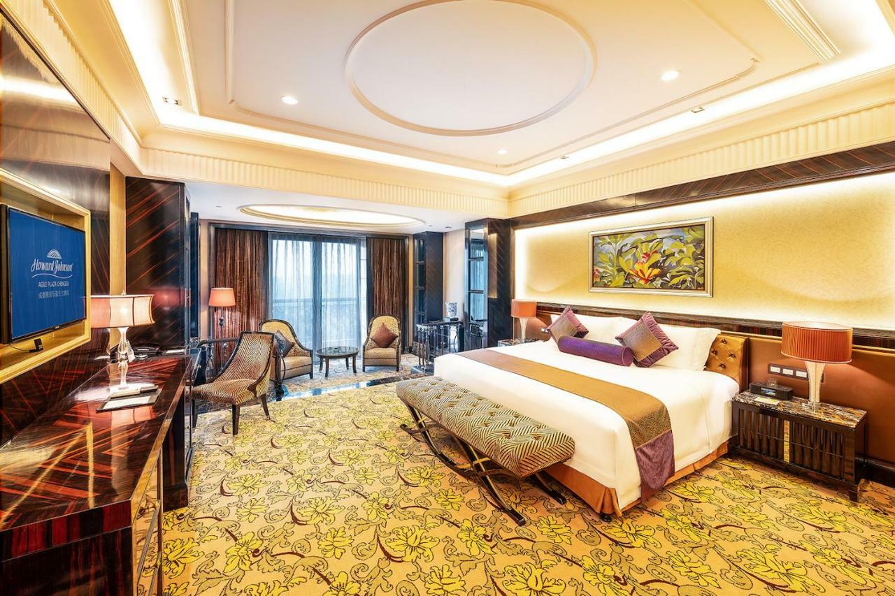 โฮเวิร์ด จอห์นสัน เอไจล์ พลาซ่า เฉิงตู Hotel ภายนอก รูปภาพ