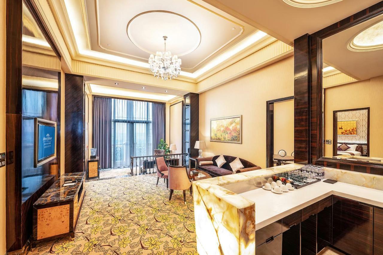 โฮเวิร์ด จอห์นสัน เอไจล์ พลาซ่า เฉิงตู Hotel ภายนอก รูปภาพ